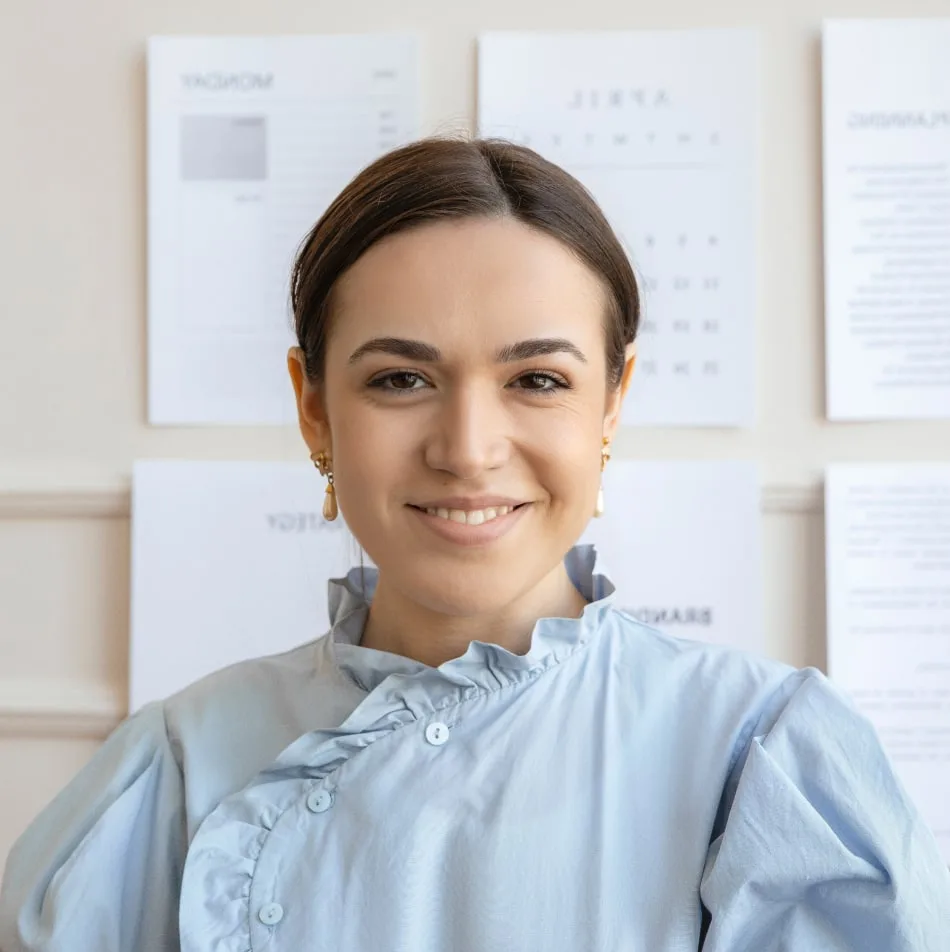 About 2 business consultant.jpg